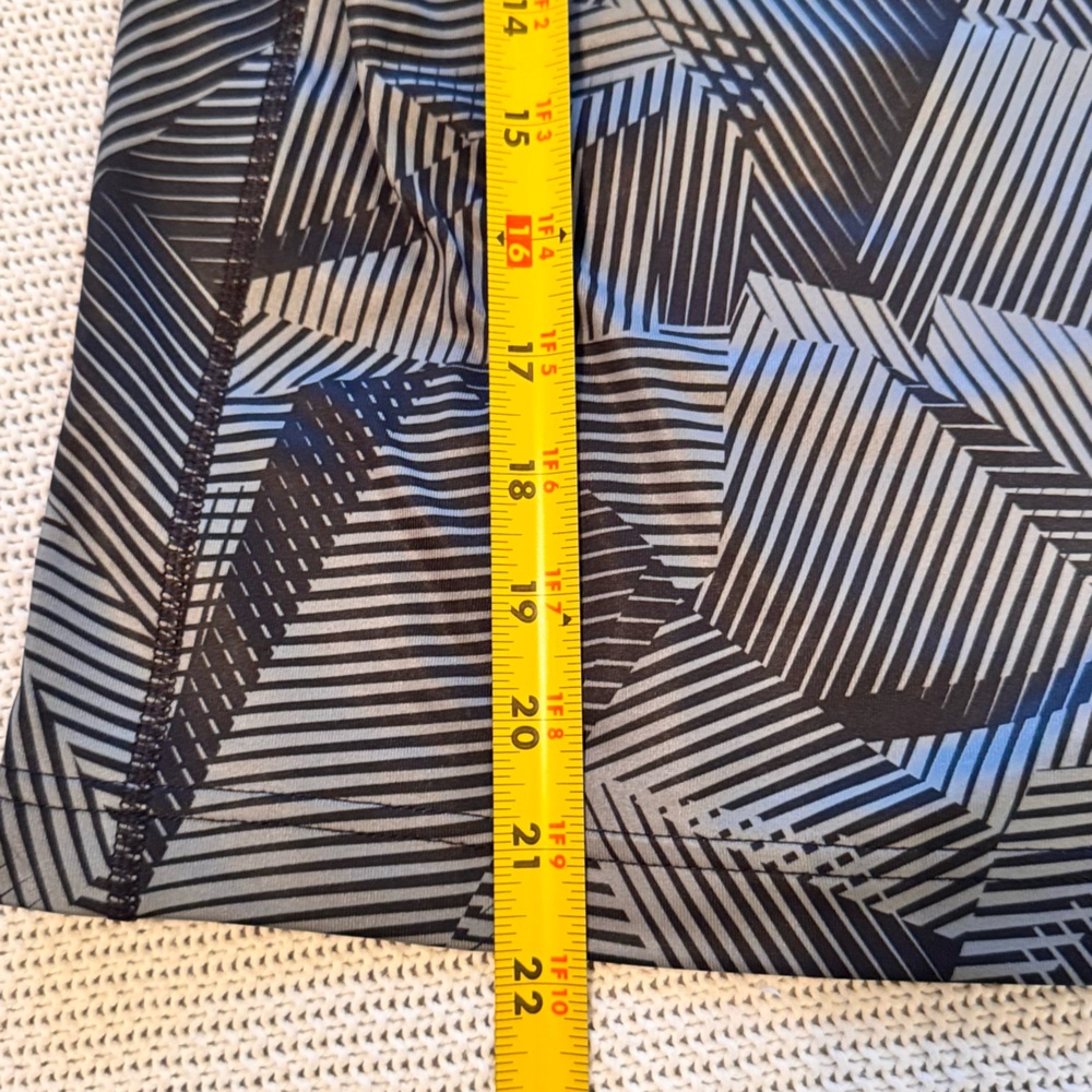NIKE Pro Dri-Fit Kids Long Sleeve Athletic Compression Shirt Black & Grey - Picture 8 of 10